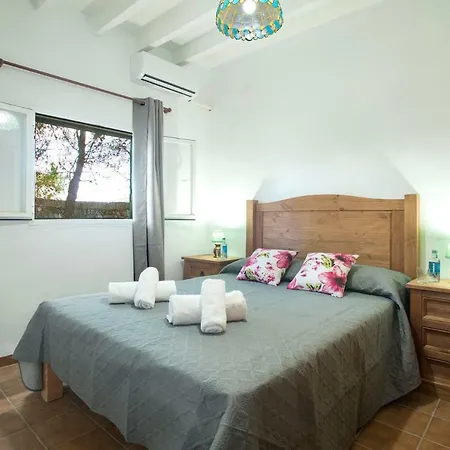 Βίλα Sleeps 8 Pool Air Con Wifi *