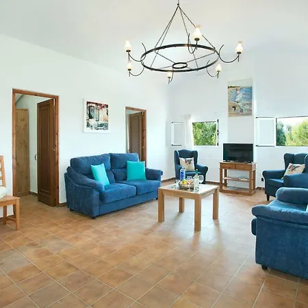 Sleeps 8 Pool Air Con Wifi